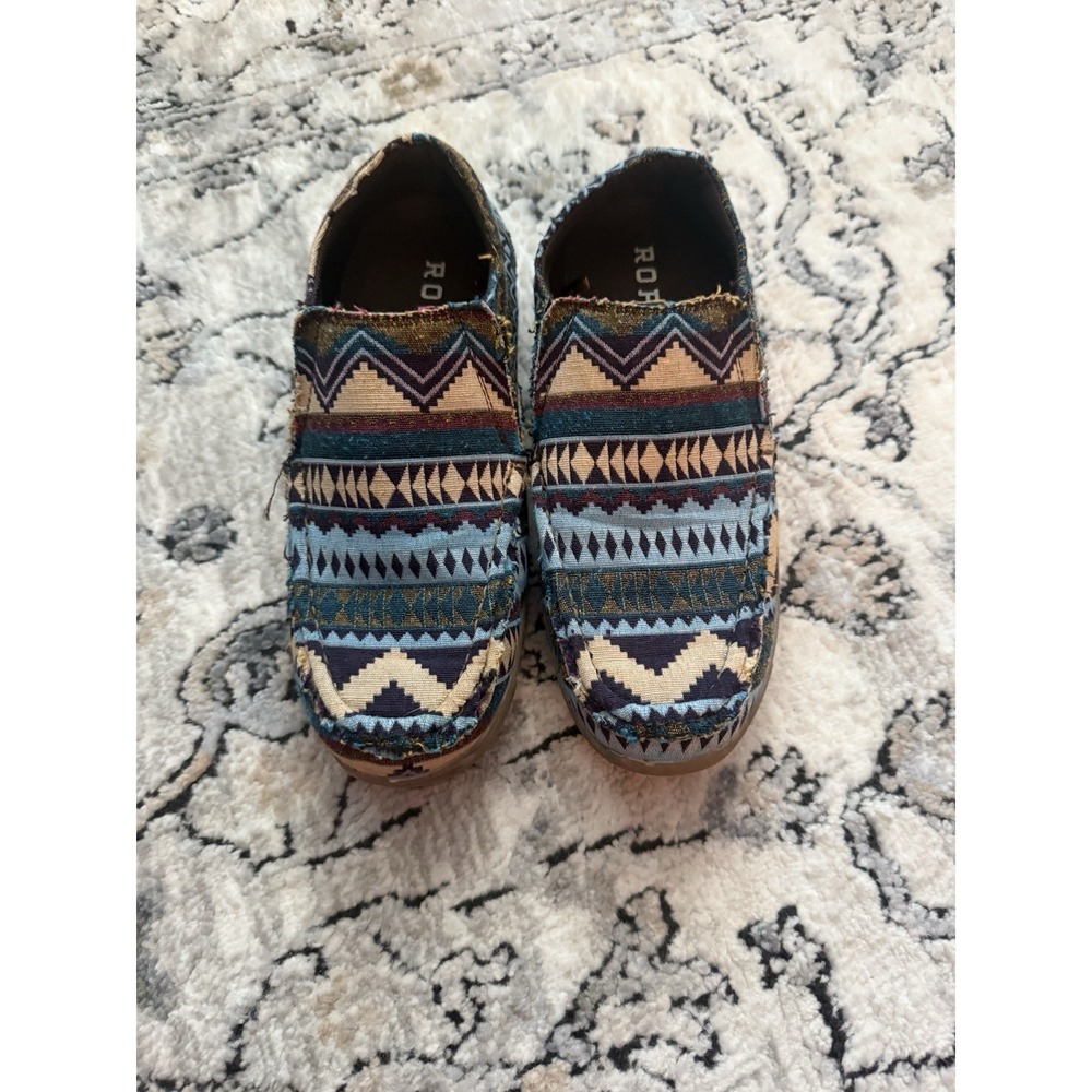 Roper slip-on canvas casual shoes. Women size 7 Blue Aztec